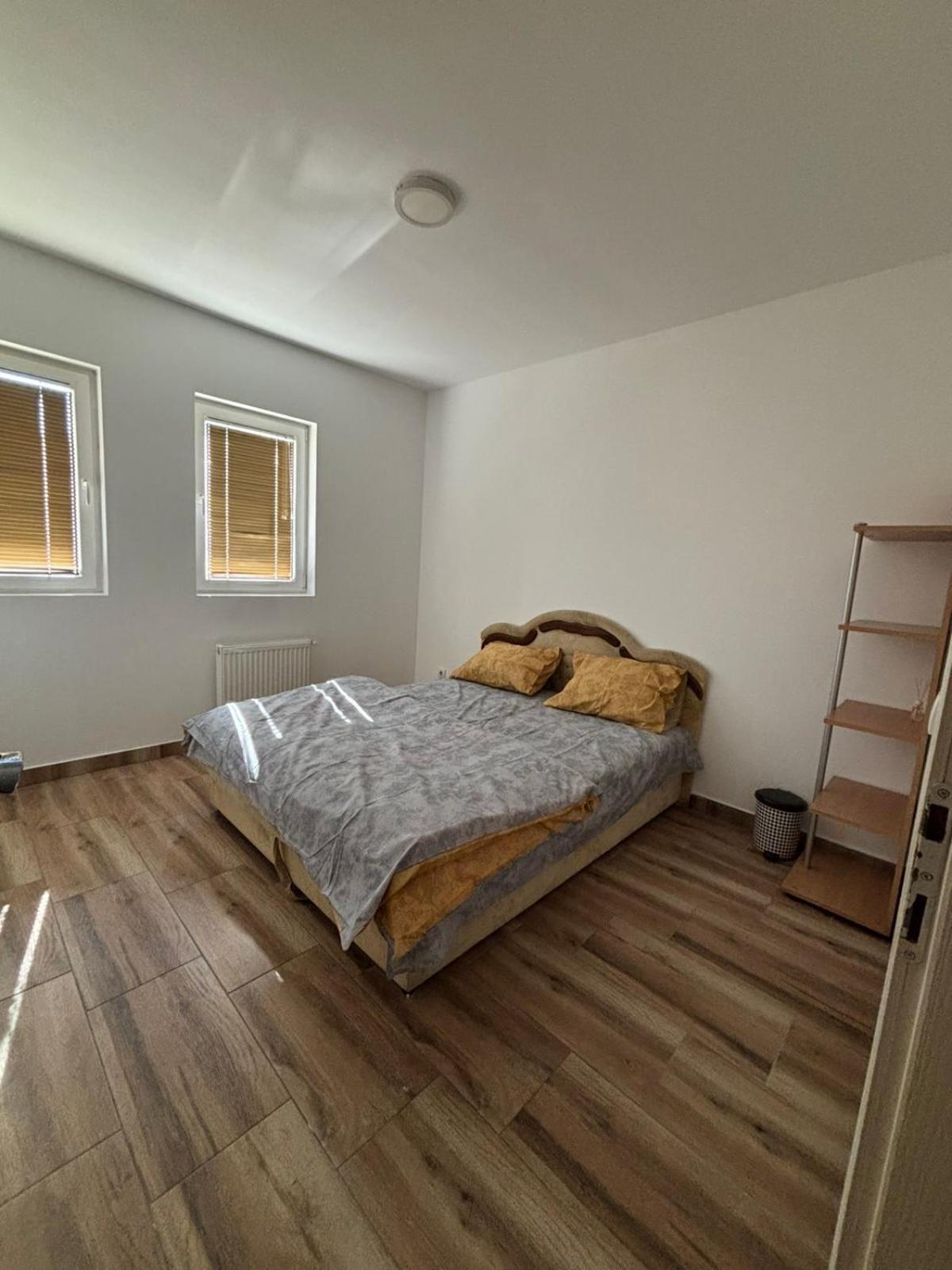 Dp Lux Apartman Obrenovac Экстерьер фото
