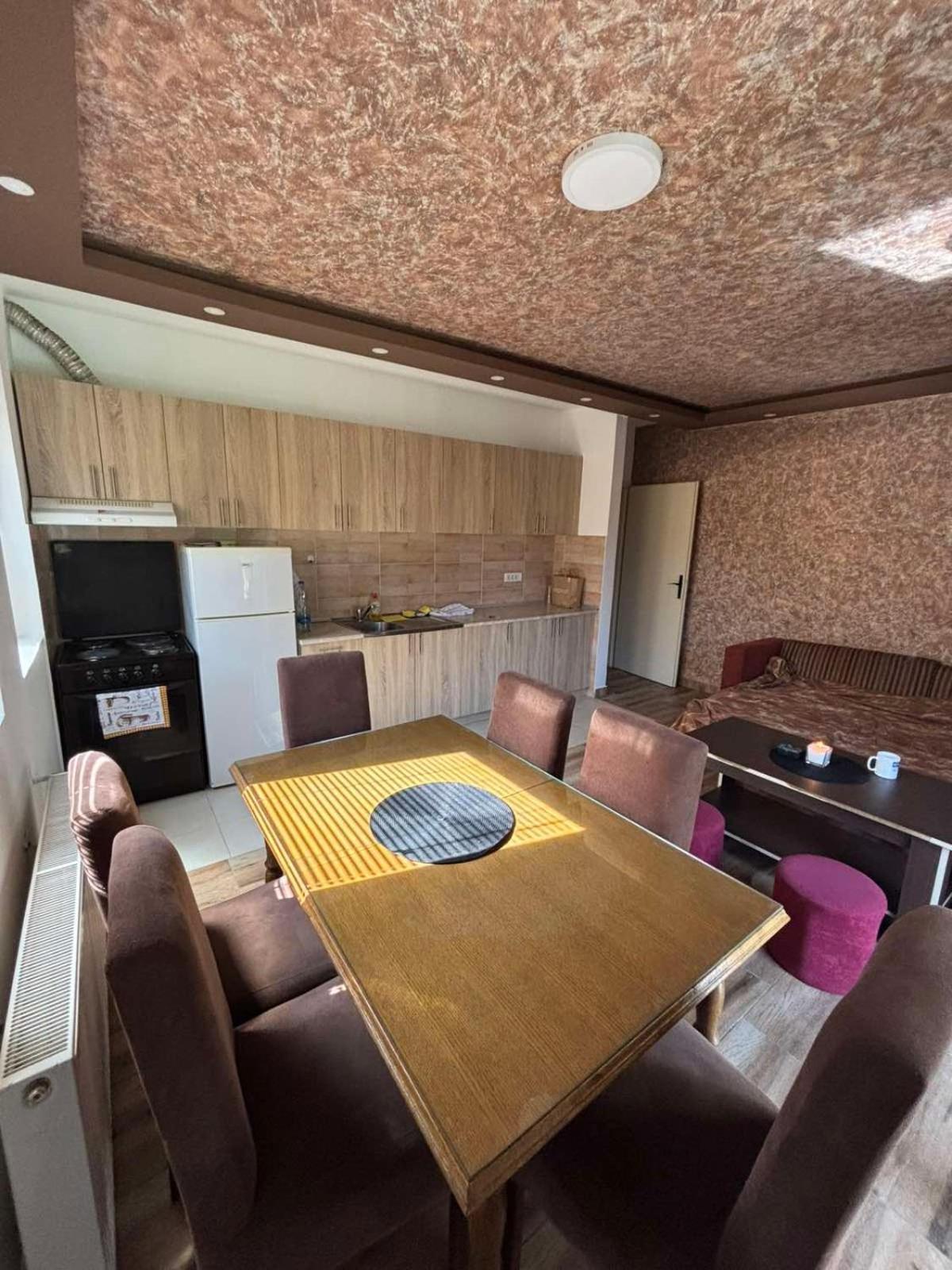 Dp Lux Apartman Obrenovac Экстерьер фото