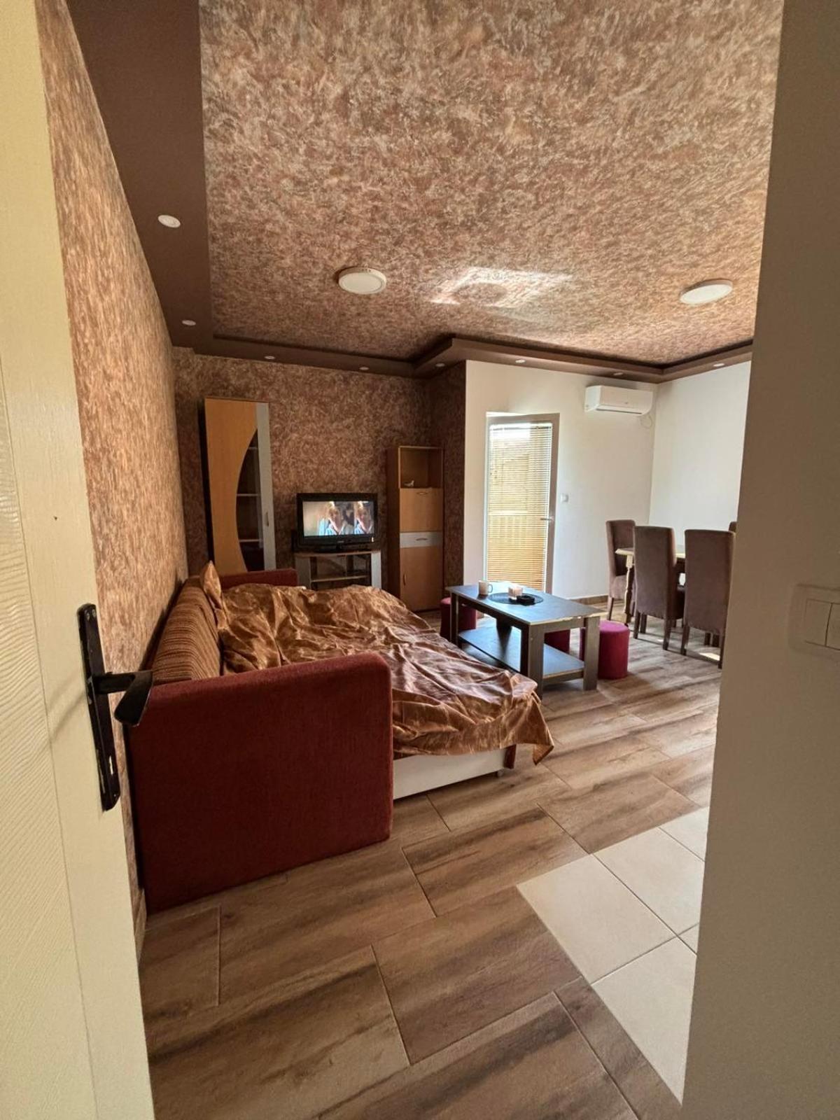 Dp Lux Apartman Obrenovac Экстерьер фото